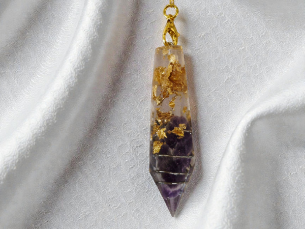 Pendule artisanal orgonite améthyste